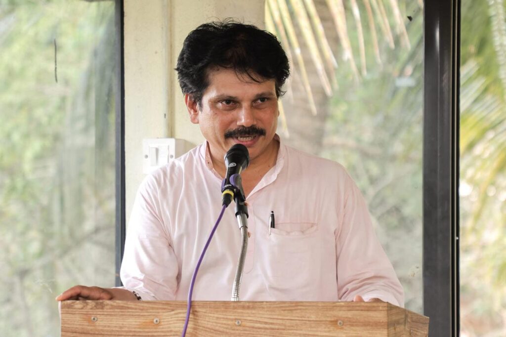 ಮಾನವೀಯ ಮಿಡಿತದ ಸೇವೆ ಮುಖ್ಯ